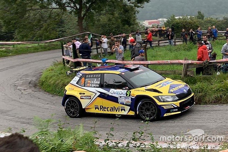 es_Motorsport's tweet image. .@JASuarezOficial, intratable en casa con su Fabia R5 bit.ly/2mdPSbH @RallyPrincesa #CERATerraMundis #CERA