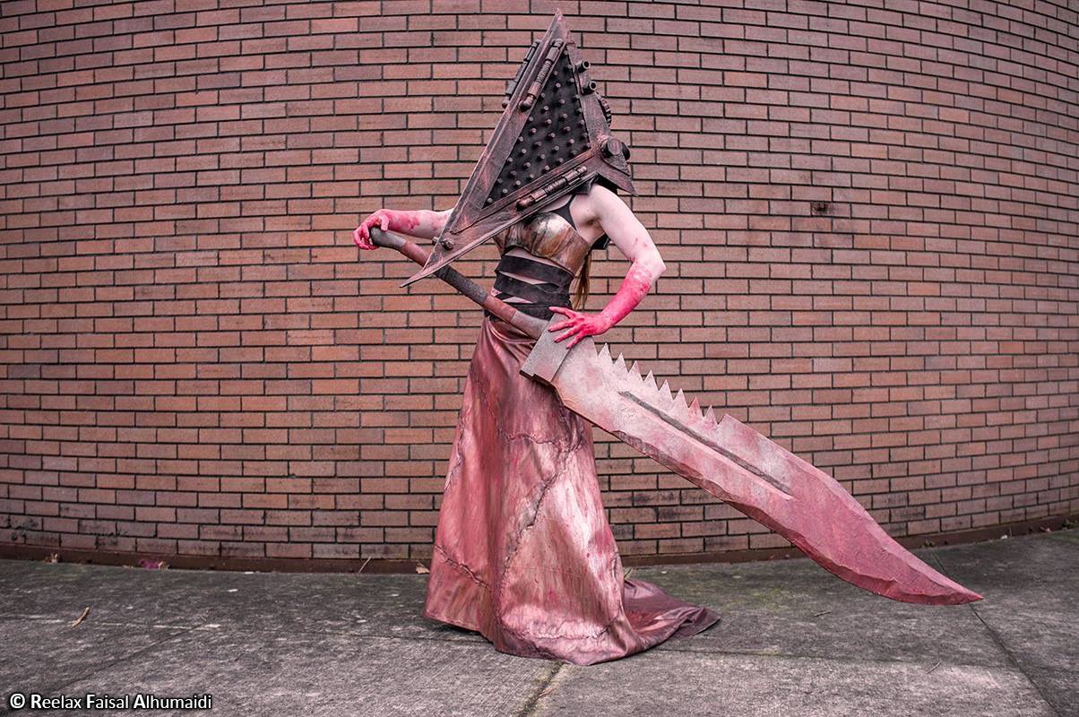 Fɪᴇʟᴅ Mᴀʀsʜᴀʟ Osʜʟᴇʏ on X: Happy Friday the 13th 👻 Pyramid Head was my  second cosplay that I made all the way back in 2013! I was inspired from  the spooky foggy