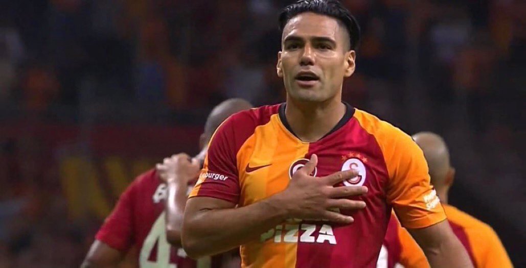 can34er's tweet photo. Bizi sevenleri üzmeyelim! @FALCAO #Metingibi #Galatasaray https://t.co/sLBP6lUwfb