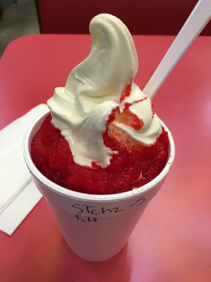 Serve901's tweet photo. One might call this #theJerrysEffect. We’re not sure if that’s trademarked. However, we are sure that Jerry’s is 🔥 & a Memphis rite of passage. All those local staples are a must on your alternative break experience in #Memphis #Choose901 #Serve901 #JerrysSnoCones #WestMOService https://t.co/fxInNkwQXR
