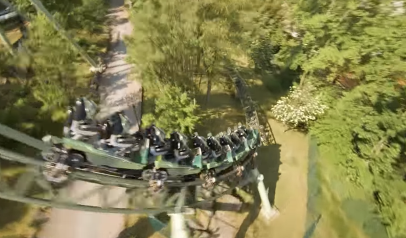 PeakAerialImage's tweet photo. Camera #Drone Follows Rollercoaster to Capture Dizzying Cinematic Footage. https://t.co/Ainim0yZoR https://t.co/a6CouAg5uc