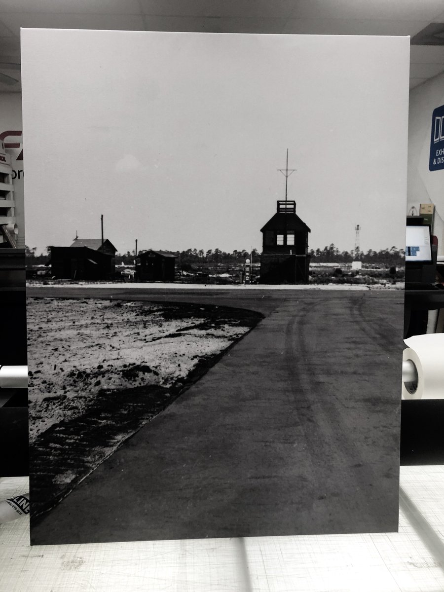FASTSIGNSJAX's tweet image. Spooky Scene? or Eerie Airport? Either way it is major #fridaythe13th vibes. Whatever your favorite photo may be #fastsignsjax can help you turn it into a canvas! #workinjax #signs #sign #harvestmoon #fridayfeels