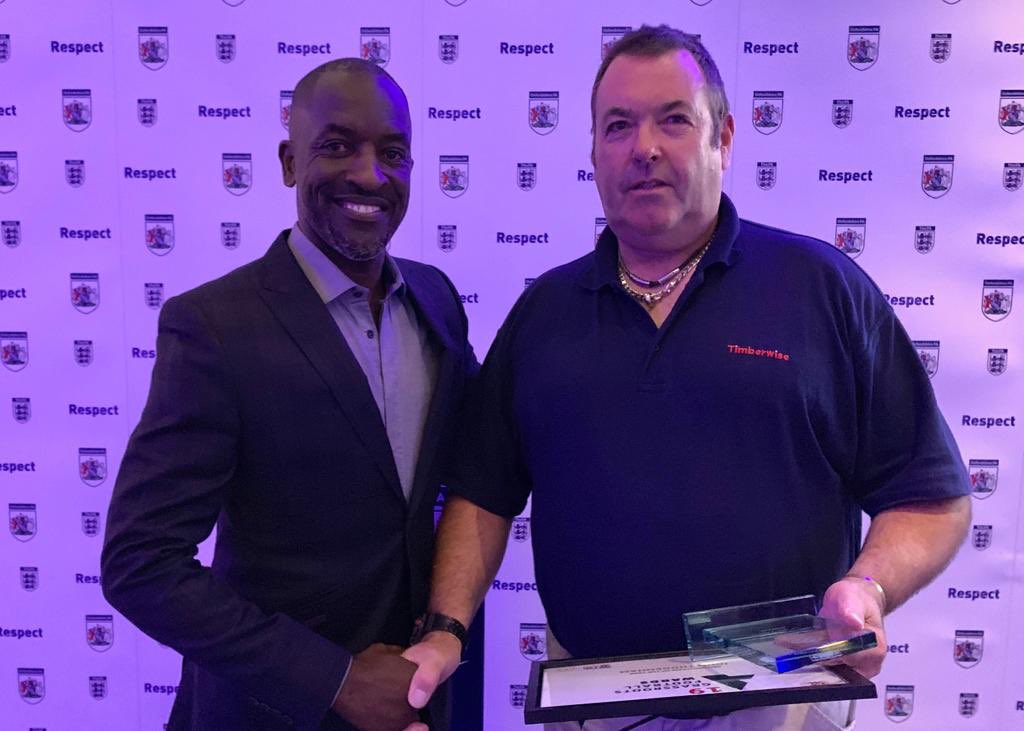 OxfordshireFA's tweet photo. Up next is the #GroundsteamOfTheYear
Congratulations to John Tuddenham on winning the award! #OFAAwards https://t.co/W7VOtmAi24