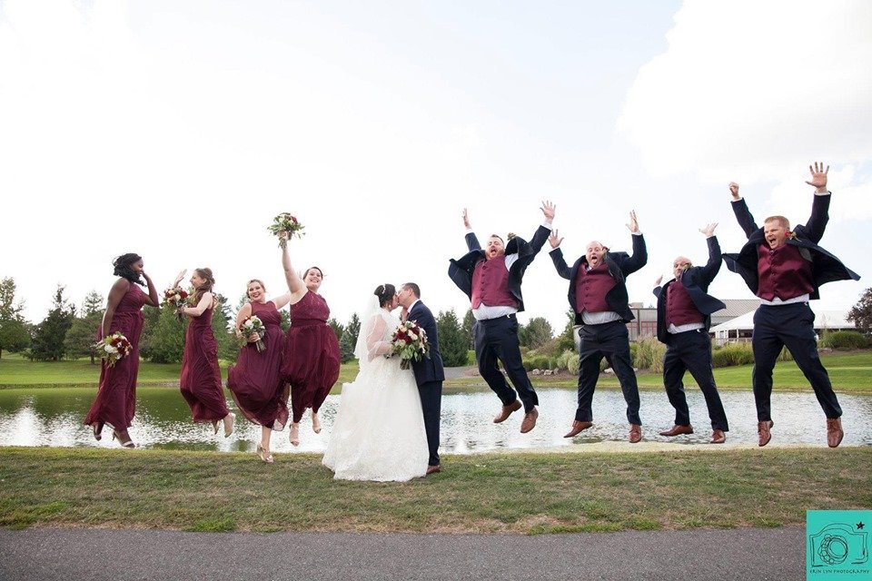 LodgeForge's tweet photo. Jumping into the weekend like....
Photography: @erinlynphotography
#thelodgeatlibertyforge #libertyforge #weddingvenue #outdoorwedding #centralpaweddings #theknot #weddingwire #rusticweddingvenue #erinlynnphotography https://t.co/m8xKXVpdxc