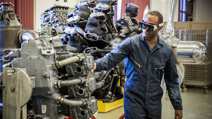 ARealityEvent's tweet photo. Another high-flying, heavily funded #AugmentedReality headset startup is shutting down – TechCrunch https://t.co/fBf9udMZKB #Daqri https://t.co/sNyrGDhTsf