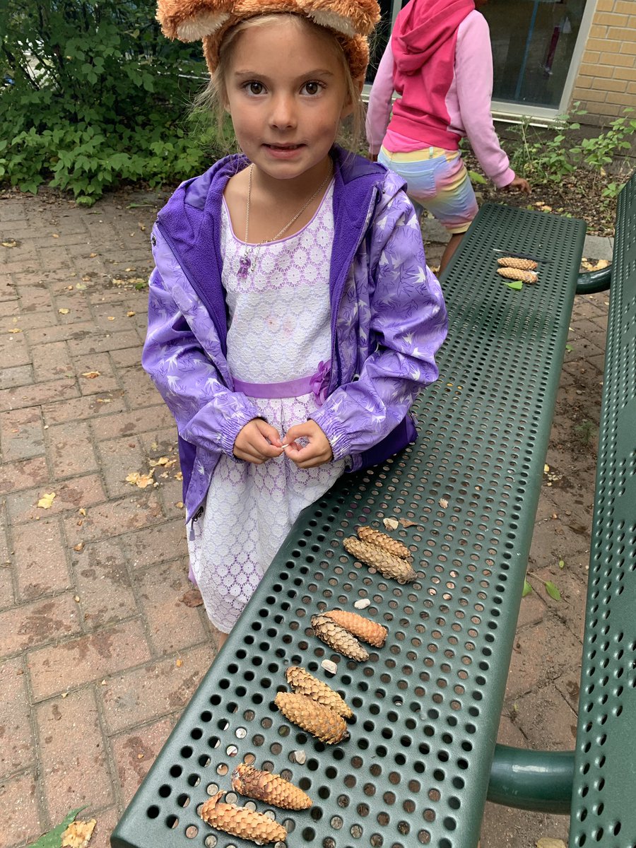 EppicMoments's tweet photo. Creating and translating patterns in our glorious courtyard! #CBELearns #patterns https://t.co/lWIaWUX2ip