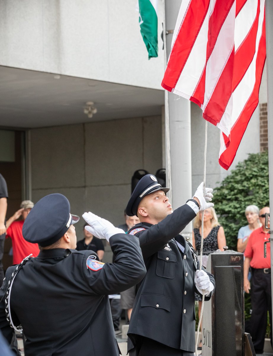 Des Plaines Fire Department tweet media