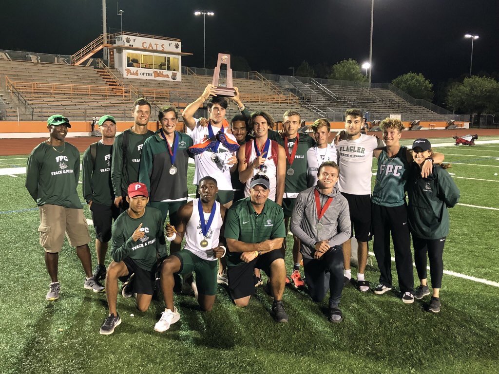 FPCTrackXC's tweet photo. #FPCTRACK & #FPCXC‼️
Don’t forget to vote for your coaches @Coach_Cat20 and @Alex_Giorgianni as your 2019 Homecoming Duchess and Duke! https://t.co/5wT4L0ZkCL