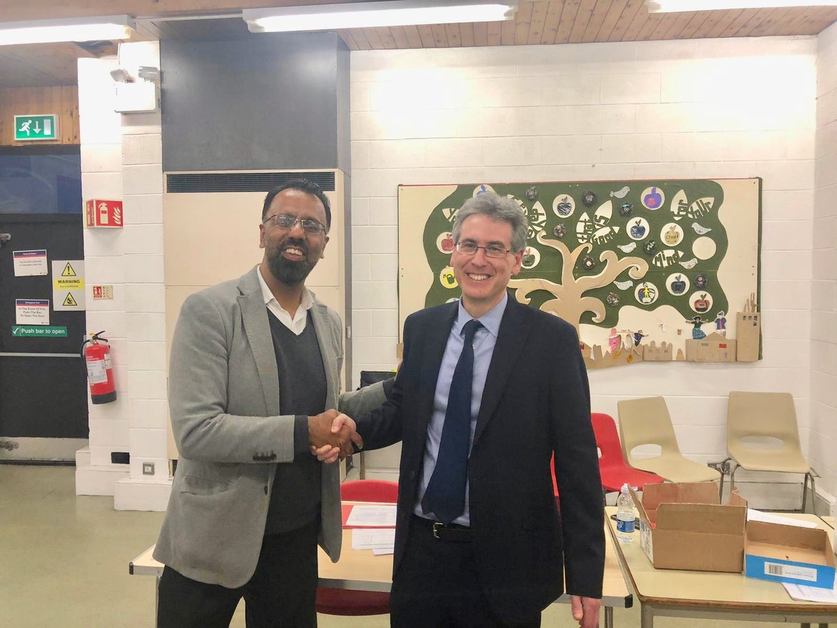 MrAlii786's tweet photo. **Official Labour Party candidate for the WMPCC 2020**
Congrats to @SimonFoster4PCC and team for successfully sharing his vision and ideas to the WM Labour Party members.
#VoteSimonFoster
#TeamAli
#Herewecome https://t.co/Y0L9vQ9A0q