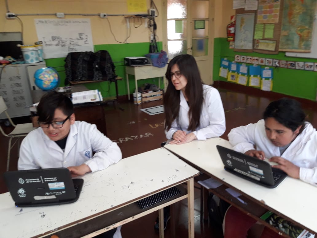 BAEduRobotR14's tweet photo. 🤖Hoy es el #DíadelProgramador, saludamos a todos los programadores en su día.
En la EP N° 18 de #GeneralViamonte alumnos y docentes lo celebran programando #ProgramoMiLugar.
Felicitaciones! https://t.co/TjvRxftGnM