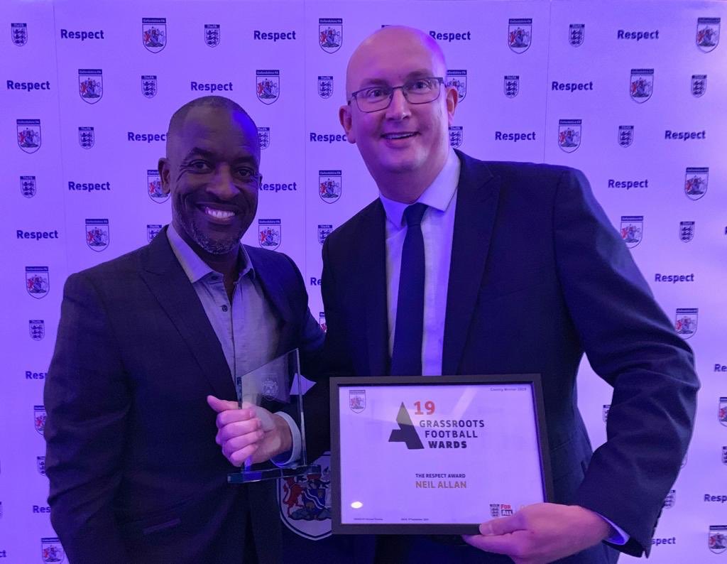 OxfordshireFA's tweet photo. Our third award of the evening is the #RespectAward
Great achievement, well done Neil Allan! #OFAAwards https://t.co/VqEWflkamW