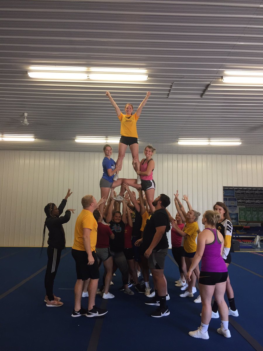 Indian Hills Cheer tweet media