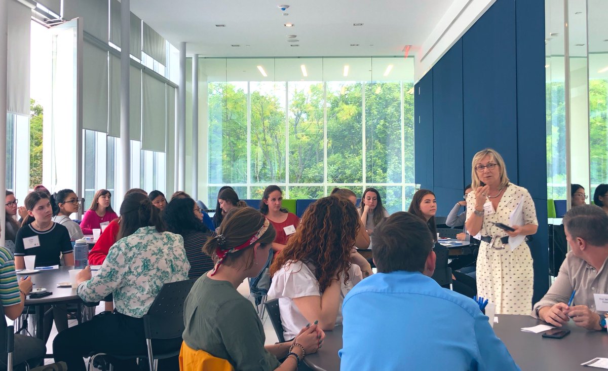 “The top scholars program not only helps students get into grad school, but helps them work on pressing world issues. Discover passion projects, dig deep and find answers with G21, our inquiry-based project incubator.” -<a href="/PrincipalGL/">Glendon Principal</a> #Glendon #YorkU