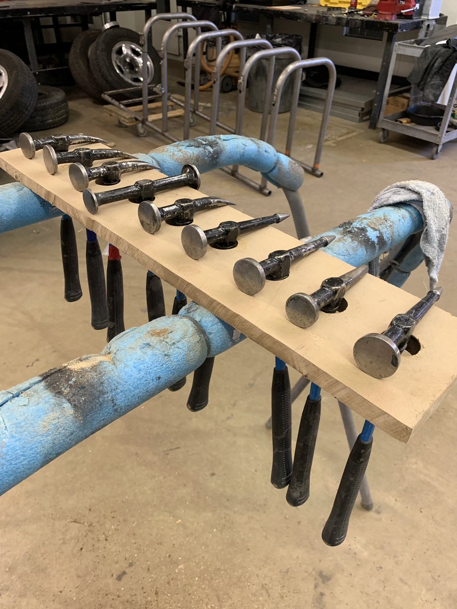 ACC_Collision's tweet photo. Collision I students finish hammer organizer project.  #localengineers @APS_CTAE @ACCHilt_Inst @APS_OEE https://t.co/H1rOTwHBwD