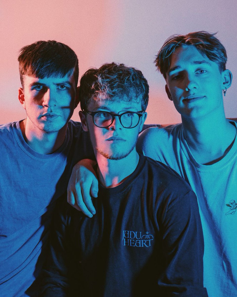 Keep on streaming our newest single “Oh Nebula!” The support so far has been amazing! Let keep it going! 🦋💎