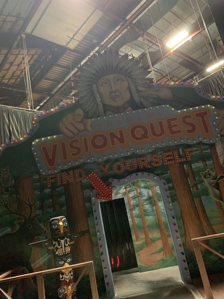Excellent_Advs's tweet image. Did a @HorrorNightsORL Unmasking The Horror Tour today! Very cool to see the small details that go into the houses. We visited: House of 1000 Corpses, Depths Of Fear, Nightingales: Blood Pit, Yeti: Terror of the Yukon, Stranger Things &amp;amp; Ghostbusters with the US Facade as a bonus!