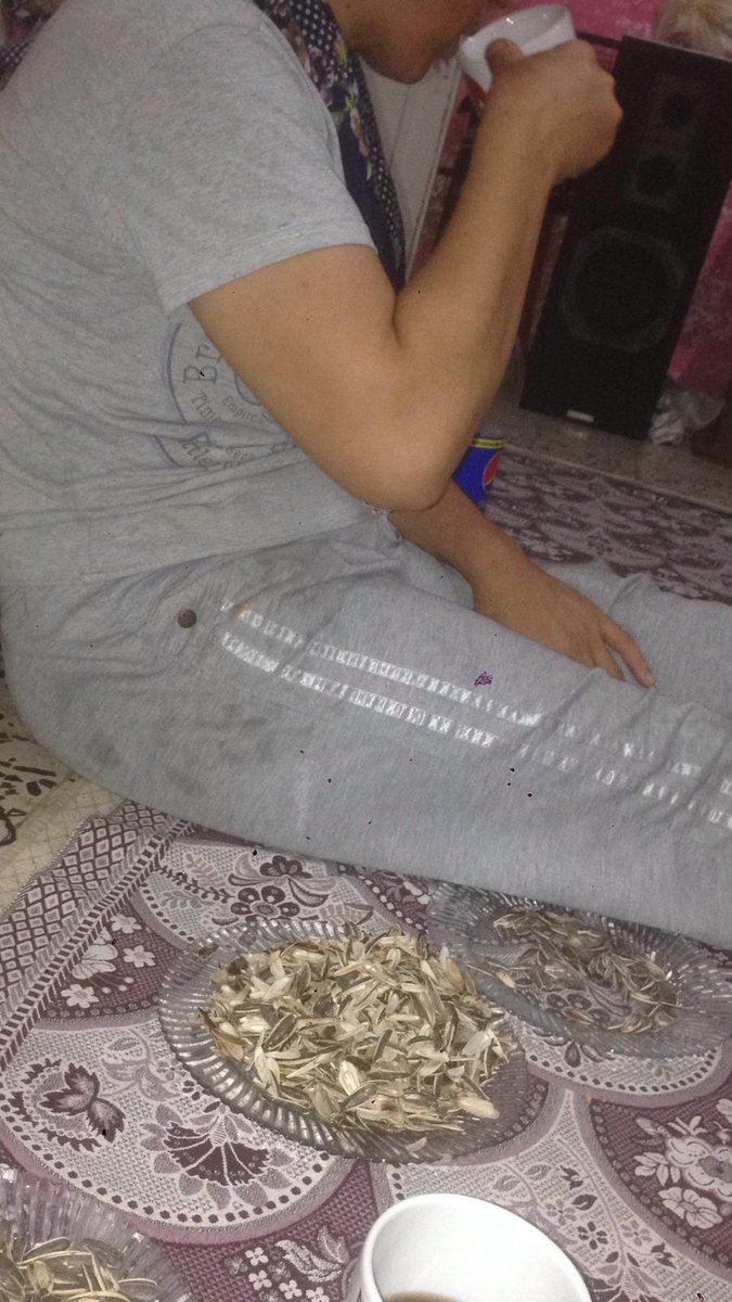 İyi geceler gerçek çift doslara aşkla kahve keyfî