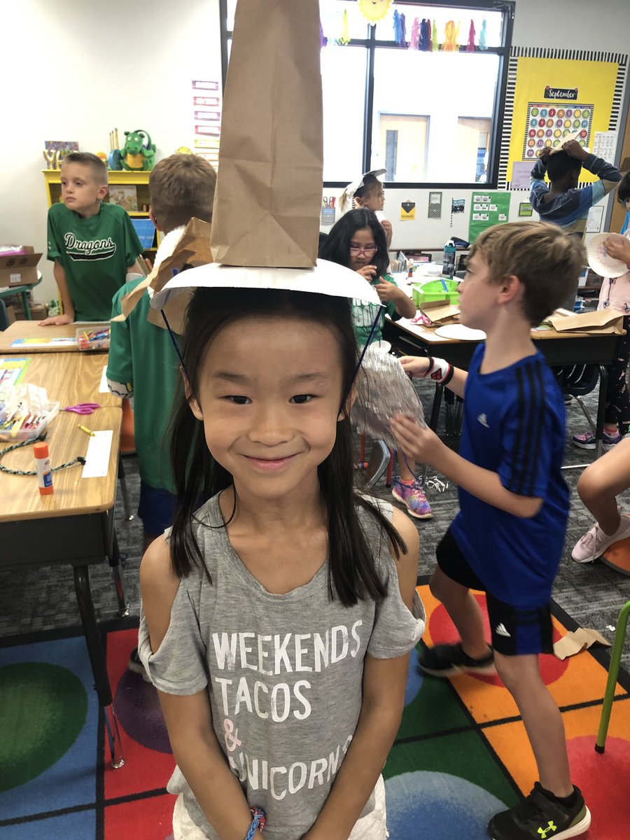 Lindsay Little tweet media