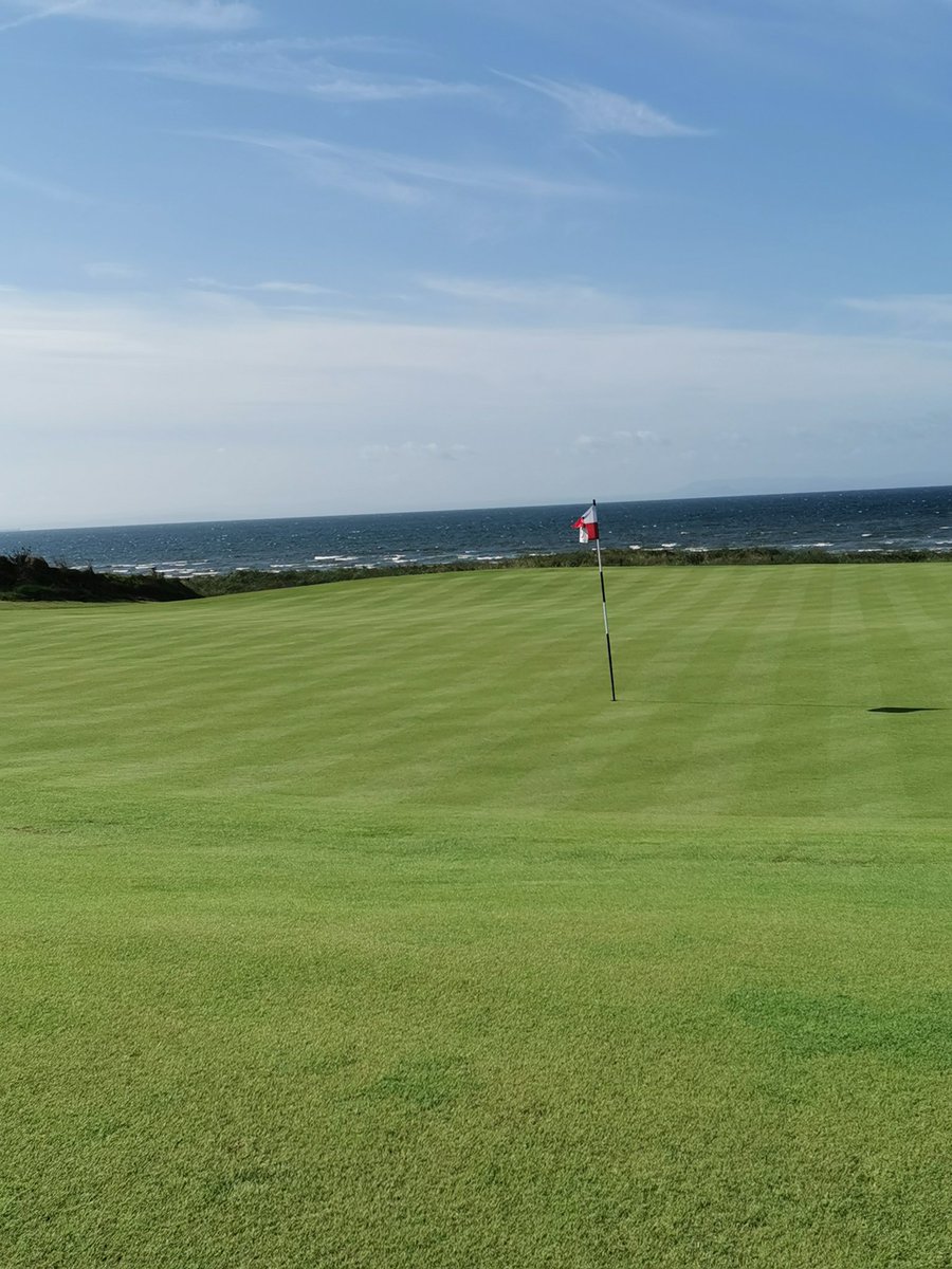 FergalTC's tweet photo. Course looking great on a blustery day in Fife

@dumbarniegolf
@Troon
@OBSportsGolf
@GT511
@erajvz
@Chippydav https://t.co/5Uk0Xy7XwW