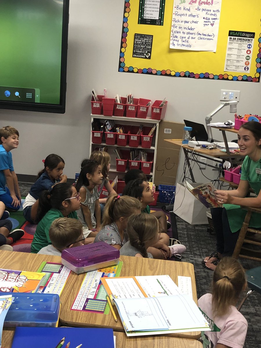 Lindsay Little tweet media