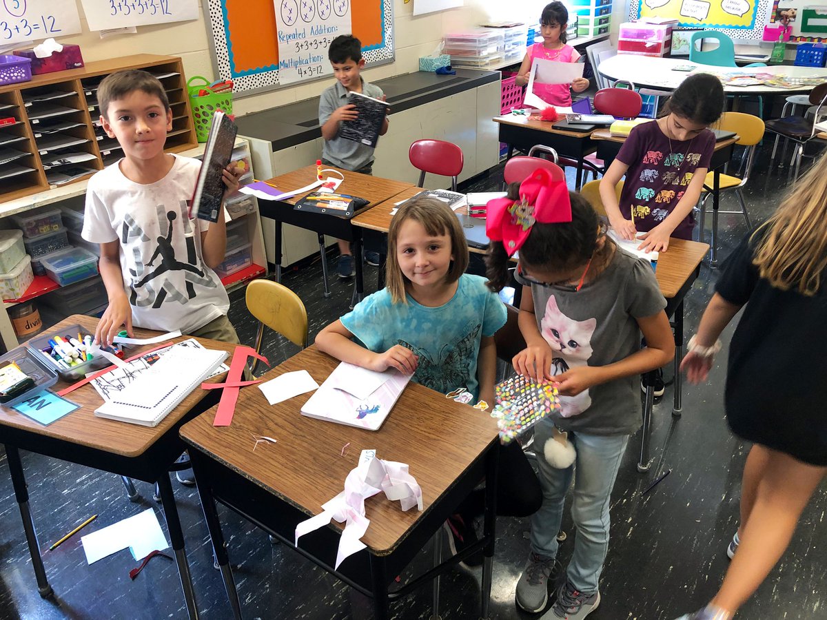 MrsTheres's tweet photo. Having a good time decorating our Writers Notebooks 📓 #tcrwp #d109Pride @WilkinsISD109 @ISD109 https://t.co/Eu4R397xJq