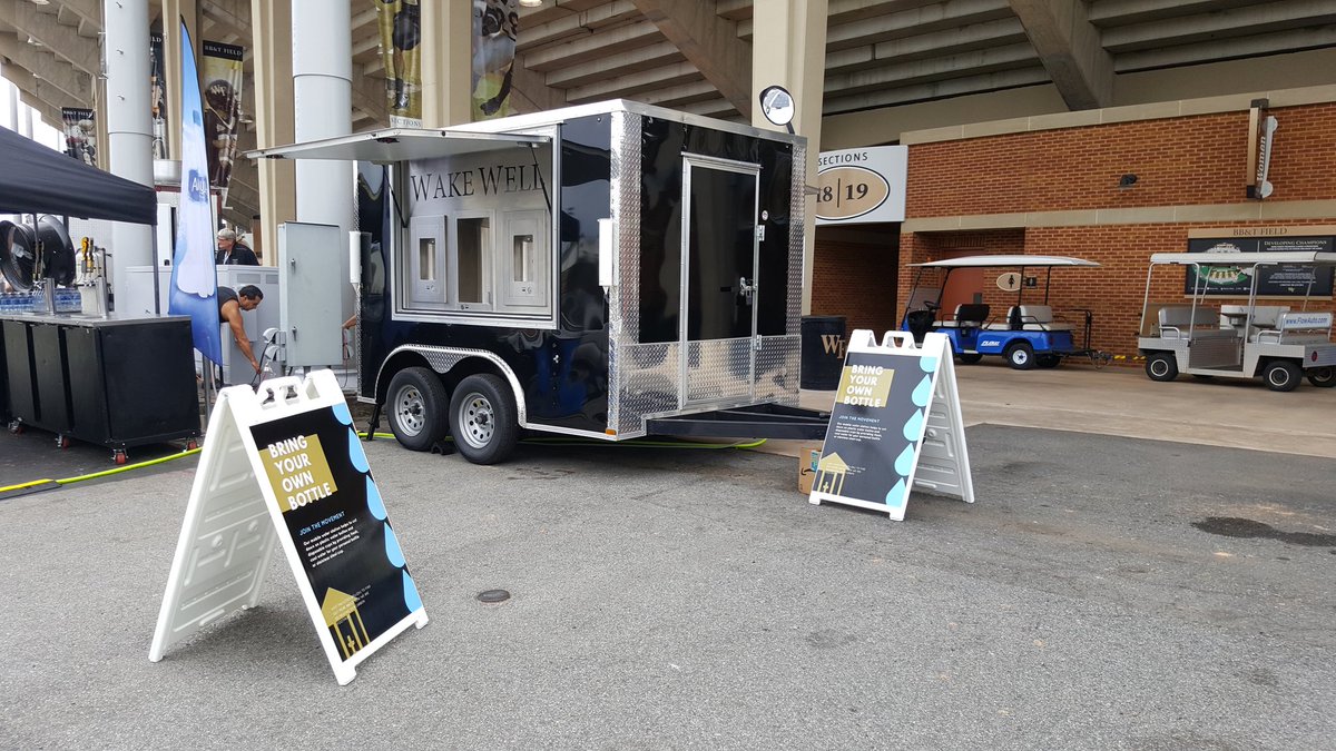 sethlooney's tweet photo. The Wake Well is ready for WF vs UNC! Lets go Deacons!
UTD! #WakeWell @wfufacilities @SustainableWFU @DemonDeacons https://t.co/lkdyq1Bxcv
