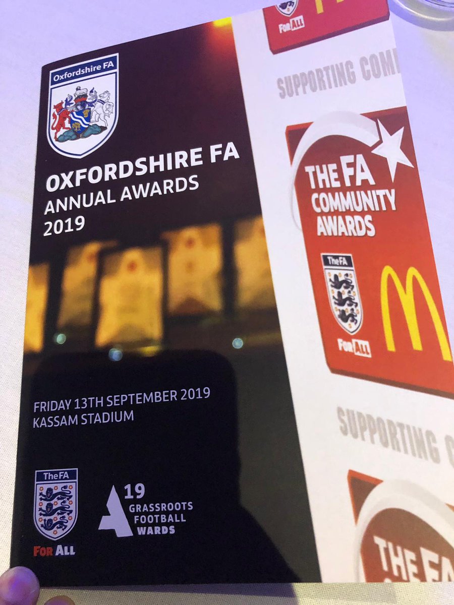 WR_Coach's tweet photo. Excited to be here!
#OFAAwards https://t.co/lhAEmSTOOt