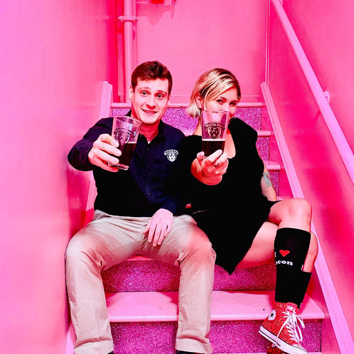 B E E R  W E E K  C O N T E S T 👇

By now, your Byson Brown has made it around to some of the best bars and restaurants around greater Buffalo... SO we’re celebrating it’s availability with the #ShowUsYourDunkel challenge

Check out details on our FB/IG to win $50