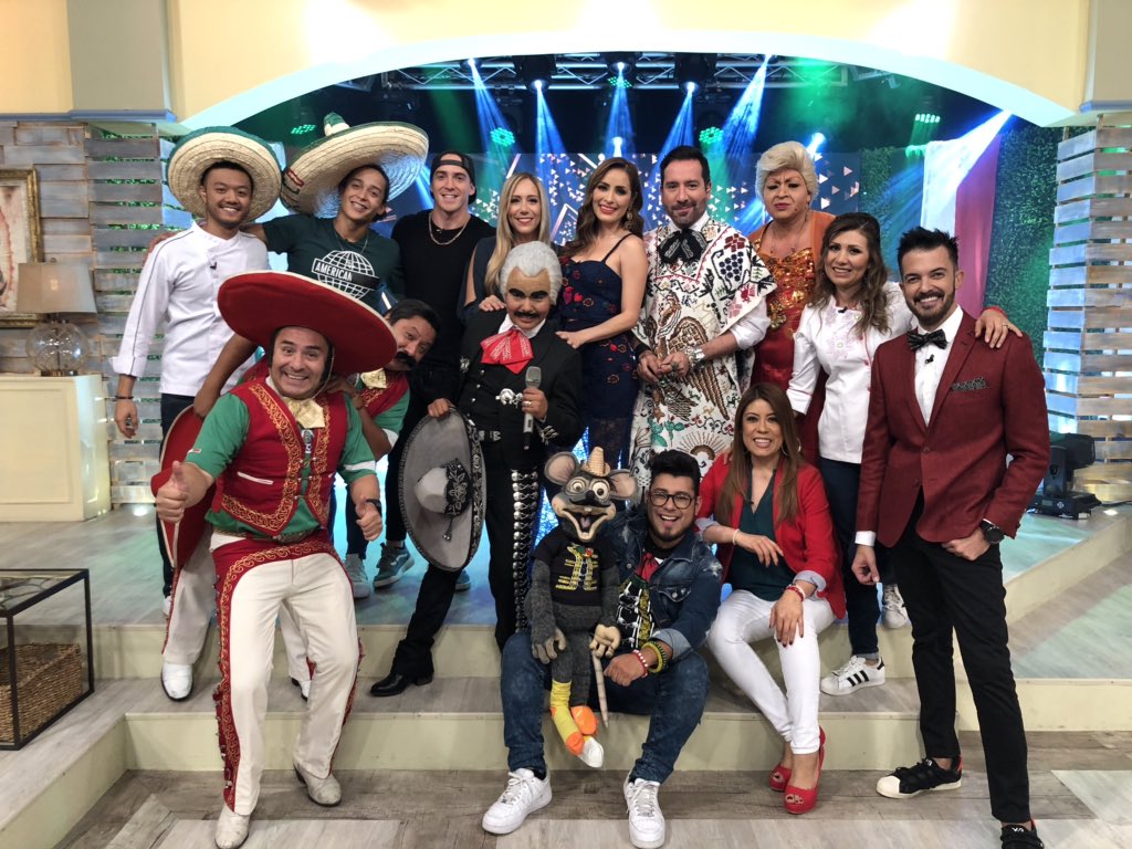 ¡Muchísimas gracias por divertirse con nosotros este viernes en #TodoUnShowMX! 
🙌🏻🎉🎊💃🏻🎶🕺🏻🤣📺