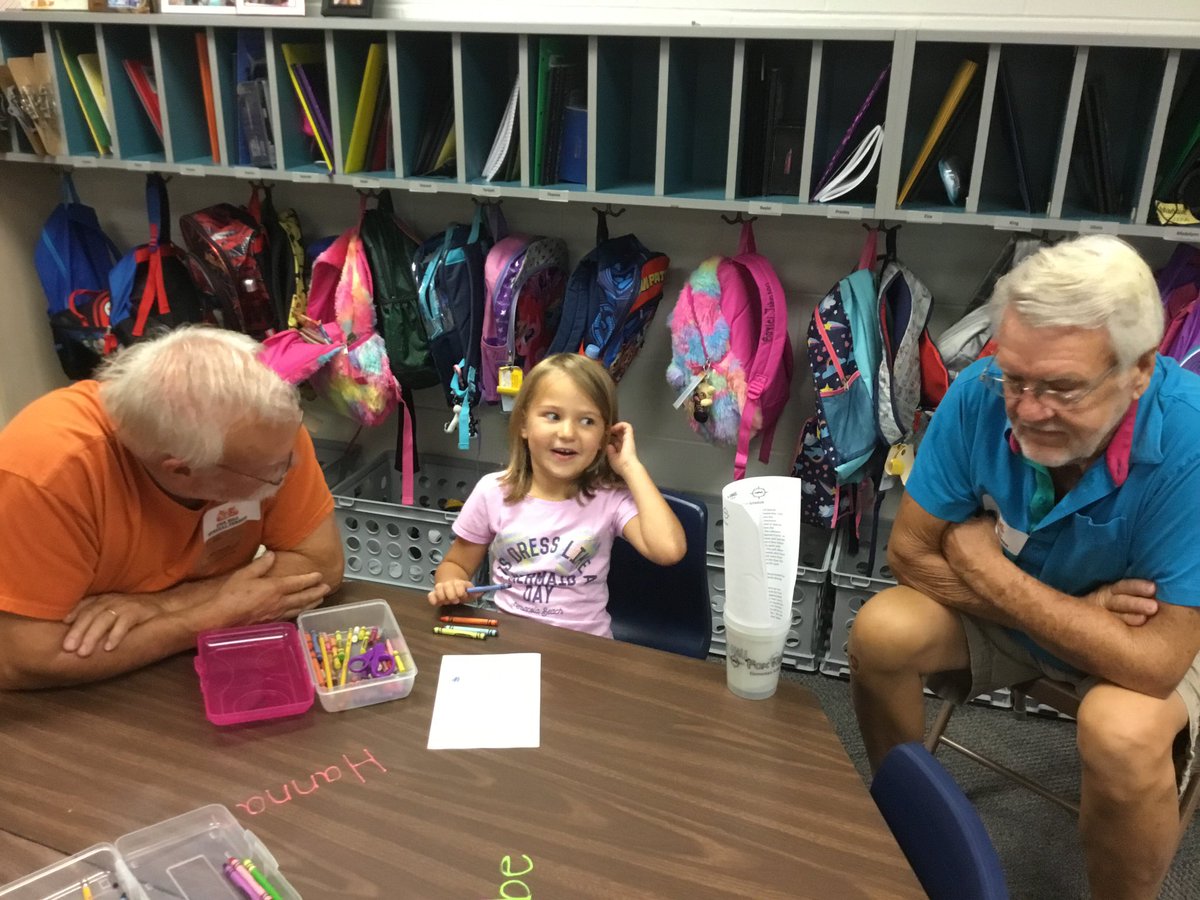 Price_FoxHill's tweet photo. How wonderful it was to meet all the people that are so special to our Fox Family! We had a great time sharing our learning on Grandparents/Special Friends Day 💙 #FoxFamily https://t.co/x2zY5fQXS1