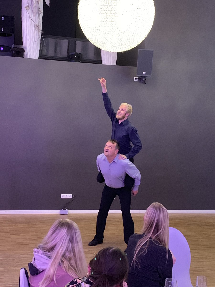 Voller Körpereinsatz beim #Impro #Theater auf dem #tourismuscampus in #Ostfriesland. #tcwhv19 #nordsee