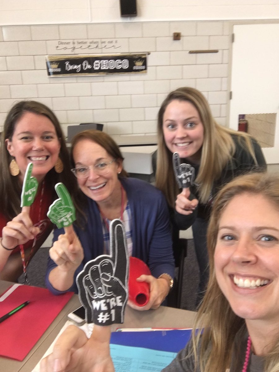 We are #1!! Awesome Equity Leaders <a href="/OEASAaacps/">Office of Equity</a> <a href="/AACountySchools/">AACPS</a> <a href="/SenoritaPaz/">Srta Paz</a> #wearebettertogether #teambuilding #foamfingers