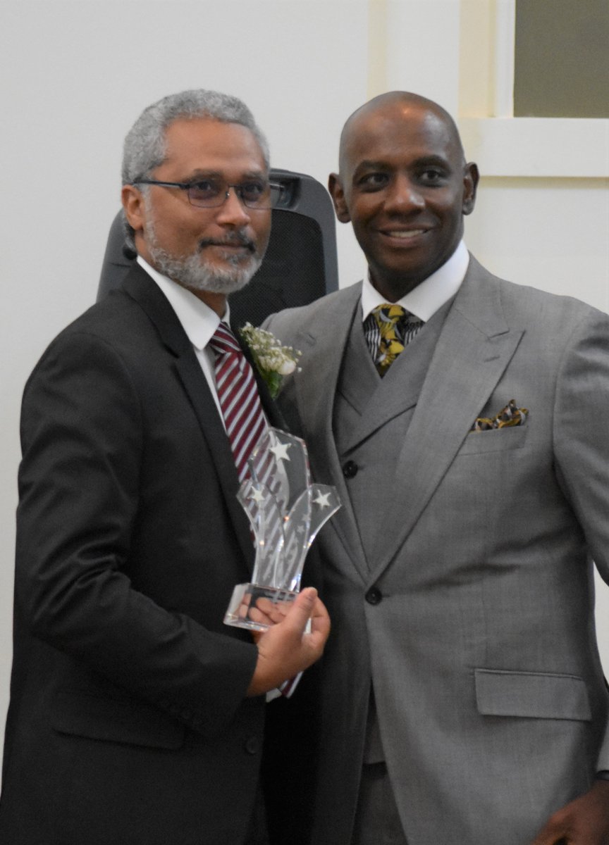 VanceCoSchools's tweet photo. Vance County Schools is proud to recognize Rey Horner, Vance County High School Principal, as the 2019 Vance County Principal of the Year! Congratulations! https://t.co/j3U50MeoI0