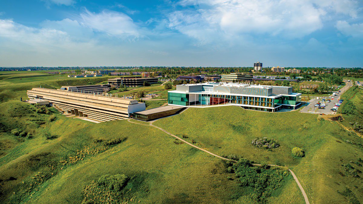 uLethbridge's tweet photo. Today we officially open Science Commons, Canada's most advanced facility for science research &amp; education! Celebrate with us this afternoon and tomorrow: https://t.co/CiMndQ6kx4 #uleth #ulethscience #ulethbigbang #yql @PCLConstruction @Stantec @kpmbarch @UofLArtsci @ https://t.co/bPE1VgZkUf