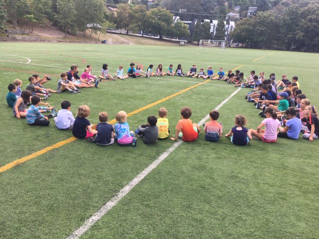 scdscommunity's tweet photo. Our grades K-3 and 4-8 Cross Country athletes stretched with their teammates and faculty coaches before jumping into their runs, ranging in distance from two to 3.7 miles! https://t.co/cG5q5Lvh7b