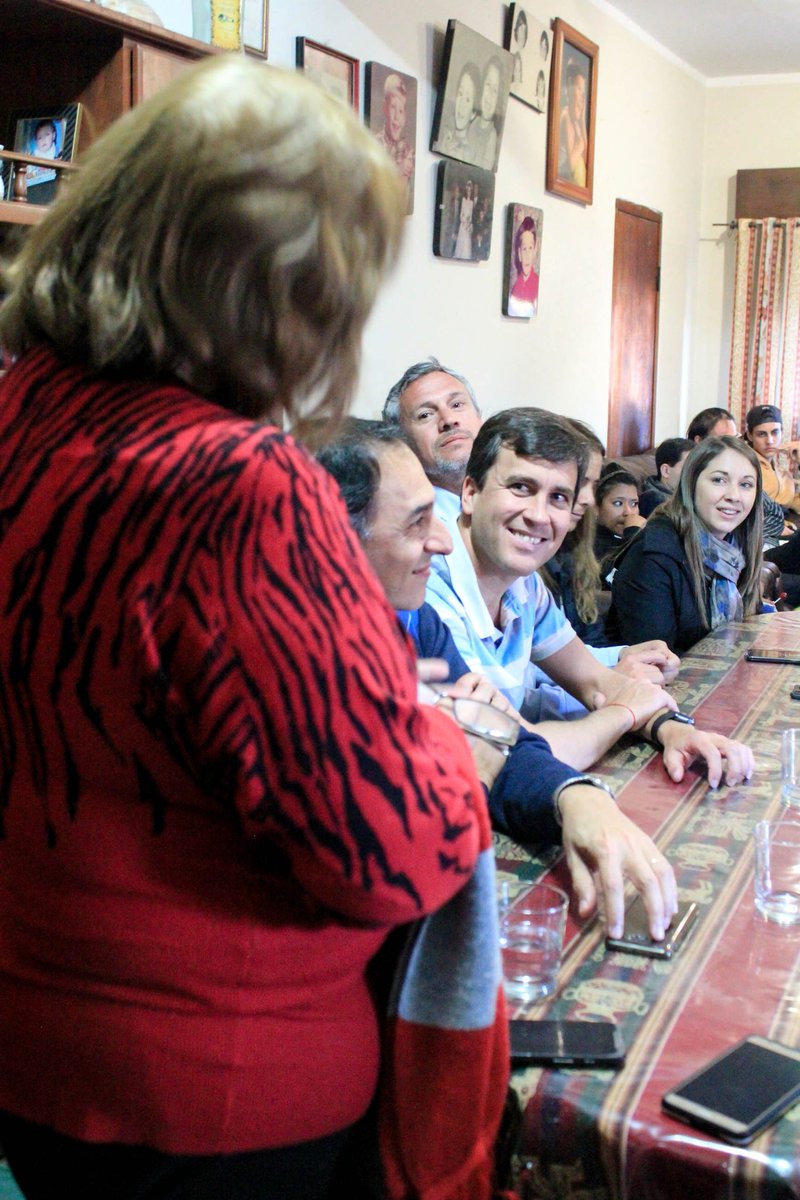 matiasposadas's tweet photo. Nuestro proyecto de #Ciudad se construye de abajo hacia arriba, por eso valoramos las opiniones e ideas de cada actor social.
Gracias a los dirigentes y vecinos que participaron de la reunión en barrio El Pilar.
¡Sigamos transformando #Salta!
#SáenzGobernador #PosadasIntendente https://t.co/cKkVaMZQqS