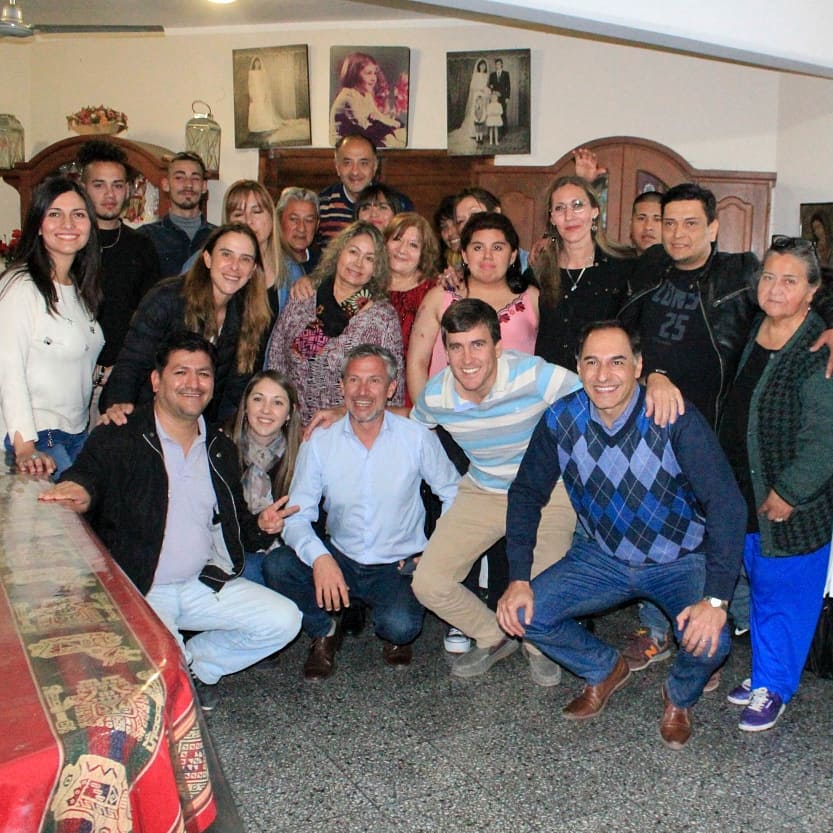 matiasposadas's tweet photo. Nuestro proyecto de #Ciudad se construye de abajo hacia arriba, por eso valoramos las opiniones e ideas de cada actor social.
Gracias a los dirigentes y vecinos que participaron de la reunión en barrio El Pilar.
¡Sigamos transformando #Salta!
#SáenzGobernador #PosadasIntendente https://t.co/cKkVaMZQqS