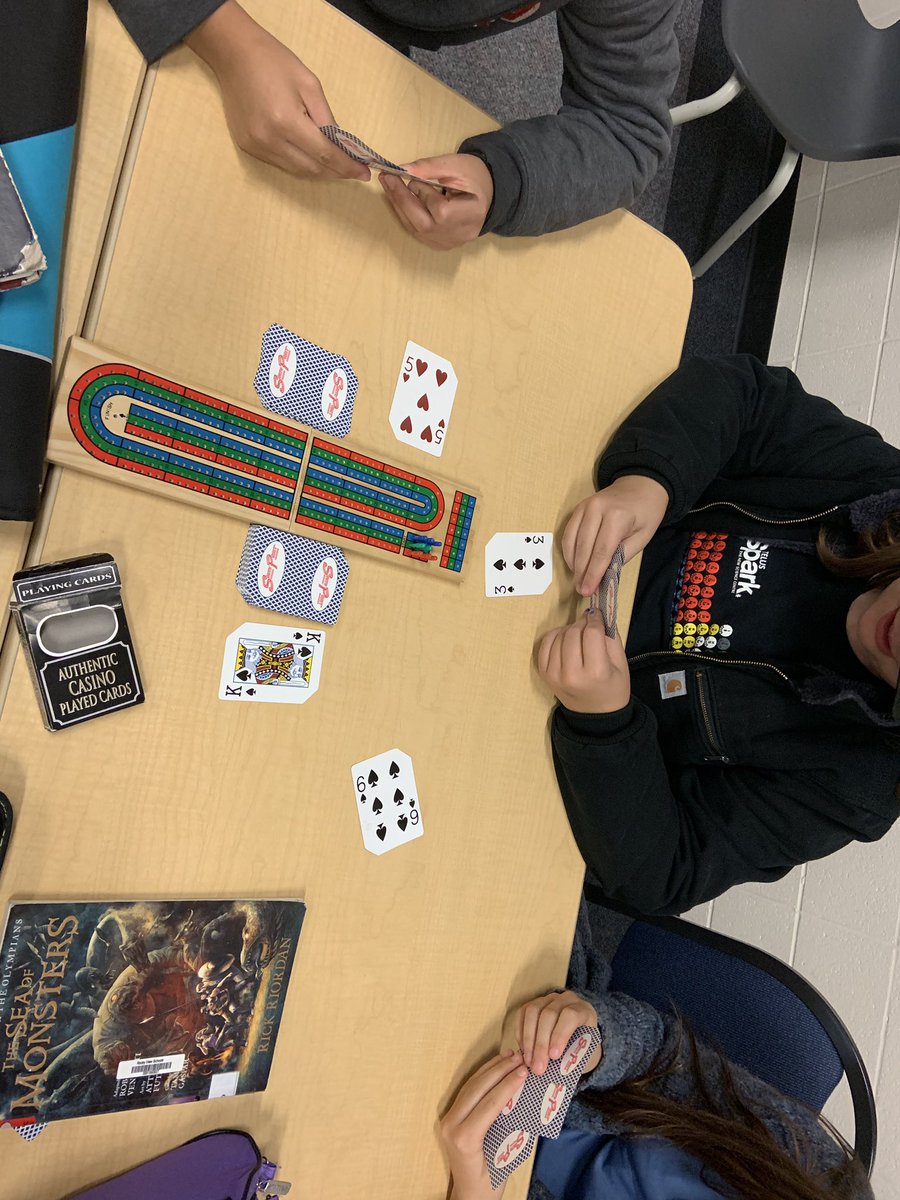 mrs_thefox's tweet photo. Grade 7 Math Games Friday #strategy #problemsolving #mentalmath @WGMurdoch https://t.co/V2rW0h1oIw