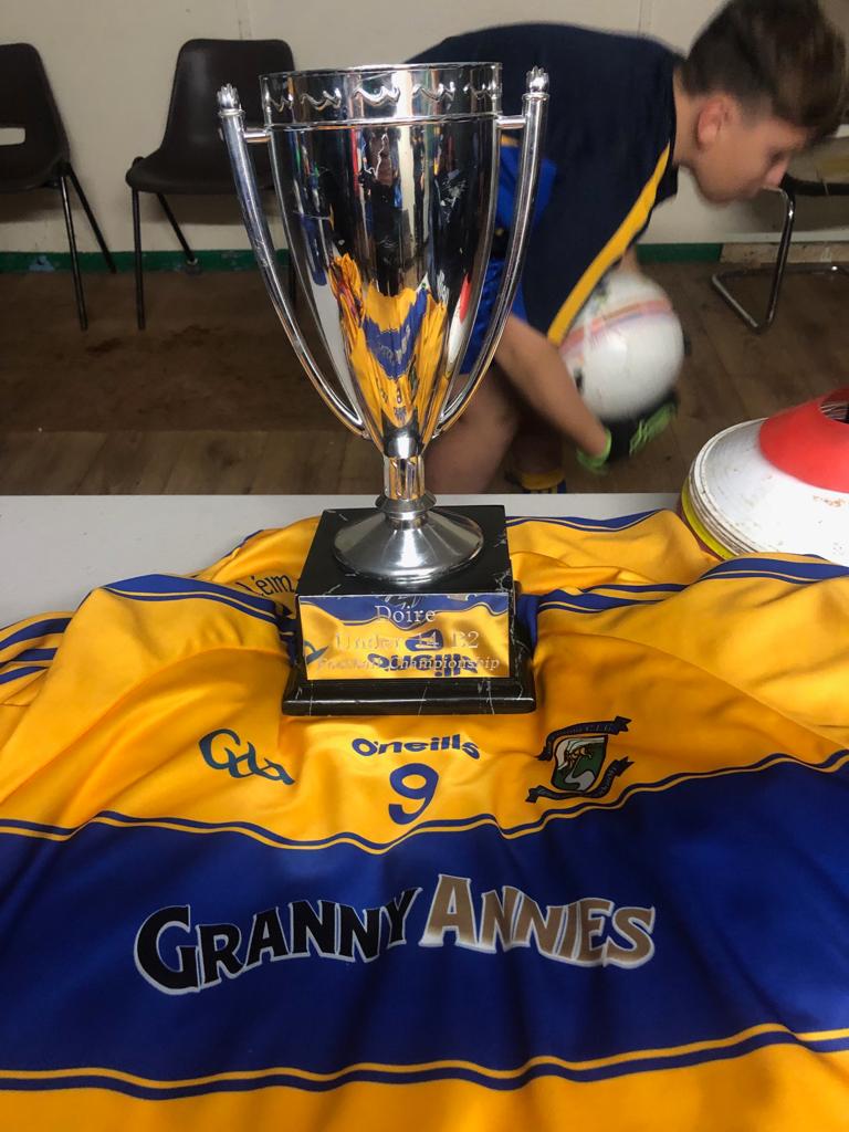 nacunnaclg's tweet photo. After a hard fought four point win over @ForeglenGAA our UNDER 14'S ARE COUNTY CHAMPIONS!! 1-12 to 2-05 the final score. Well done everyone on a fantastic achievement. Enjoy the celebrations. 🇺🇦🏐🏆👍💪🍾🇺🇦 https://t.co/wyymX9yZvS