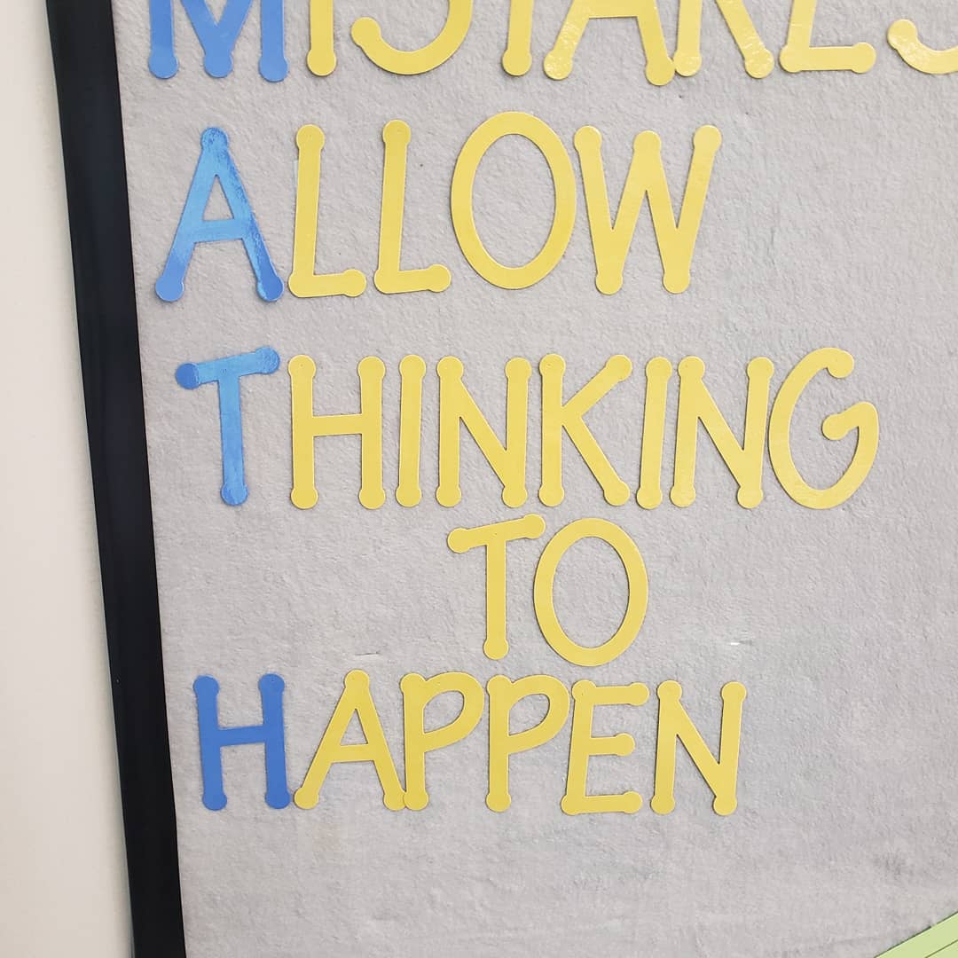 mminkuscds's tweet photo. In Intermediate School, it's a good idea to look at the signs that are all around you! #GrowthMindset #ISROCKS #CDSpgh @MindsetWorks https://t.co/ziLJEwEPoR