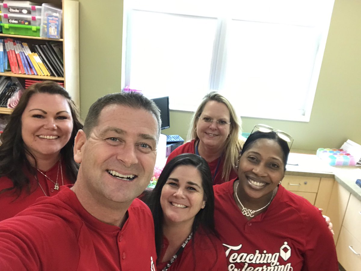 CrissyTab's tweet image. Enhancing Science Instruction with @STEMscopes @PineJogES, Gr 3 &amp;amp; 5 teachers. They’re geared up to use all resources available to them! 🦉 @pbscience4u @Collins077 @JZ_Science @Science4Gator @DianaFedderman @evacwynar @Diana__Snider @AP_Pine_Jog #teachpbc #integrationiskey