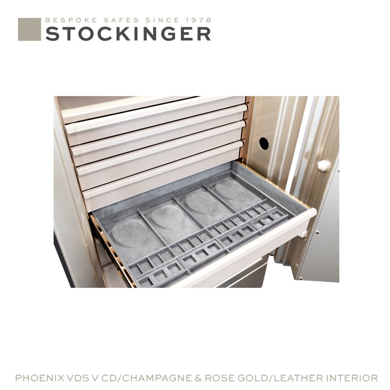 stockingersafes's tweet photo. Your life.
Your style.
Your safe.

STOCKINGER SAFES.
SECURITY IN ITS MOST BEAUTIFUL FORM.

#protectingwhatyoulove #stockingersafes #luxury #vaults #bespoke #safes #lifestyle #jewelrylover #jewellery #diamonds #luxurylifestyle #jewelryorganizer https://t.co/skXDdAXgxo