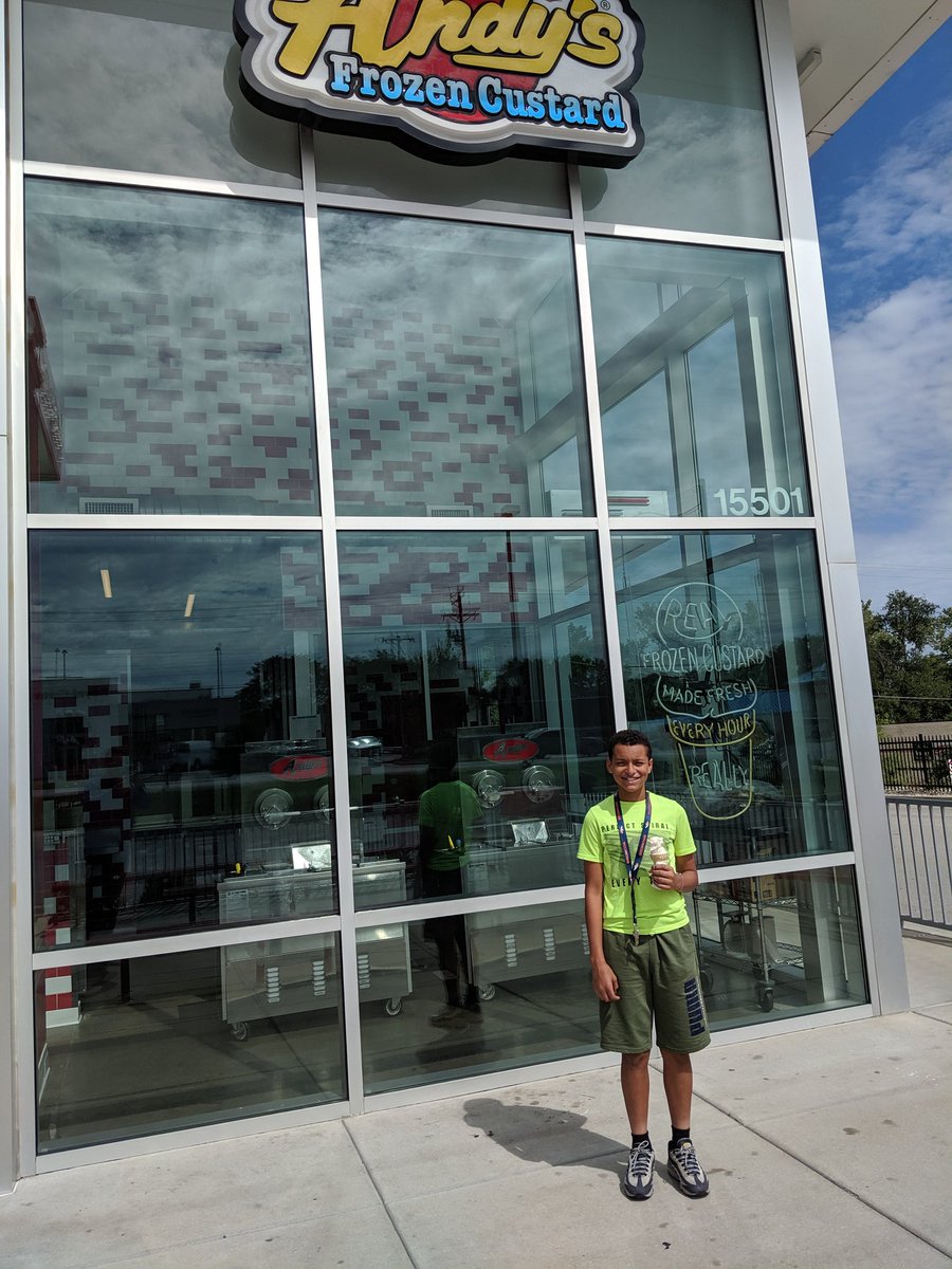 Partnering with local businesses to celebrate great student character. Congrats to D'Nice on earning a positive office referral and a free Andy's ice cream cone. <a href="/SMSstallions/">Selvidge Stallions</a> #ChooseKindness