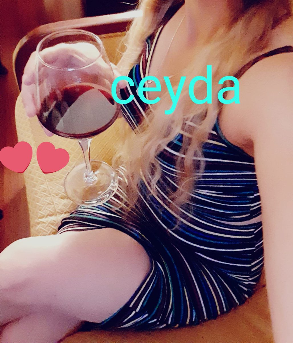 İyi geceler sevişgenlerr içelim güzelleşelim şerefinize canlar 💋💋