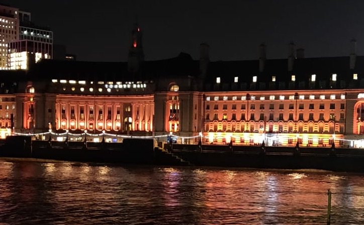 So awesome that County Hall, the location of our <a href="/Cloudflare/">Cloudflare</a> London office, lit up orange tonight in honor of $NET’s IPO.