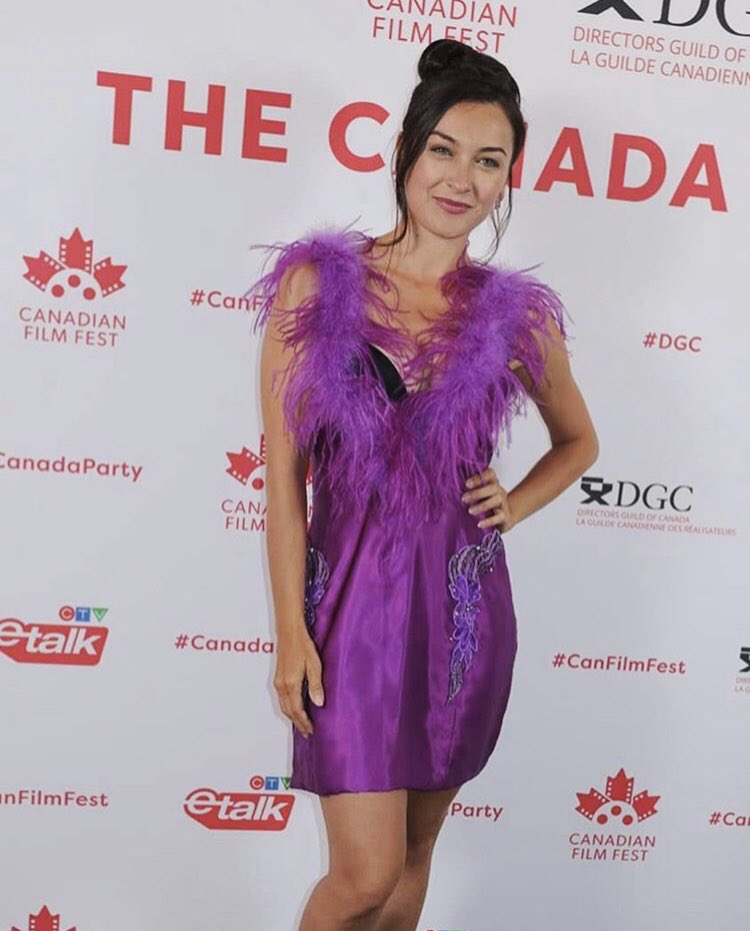 #FashionFriday 🧜🏻‍♀️ <a href="/tiff_net/">TIFF</a> ✨Faces✨
📸 Courtesy my wonderful <a href="/canfilmfest/">Canadian Film Fest</a> Fam Jam💜👇🏻👇🏻
instagram.com/p/B2XPfbDBdj4/…
#Reign #FridayFeeling #TGIF <a href="/StylistBox/">Stylist Box</a>