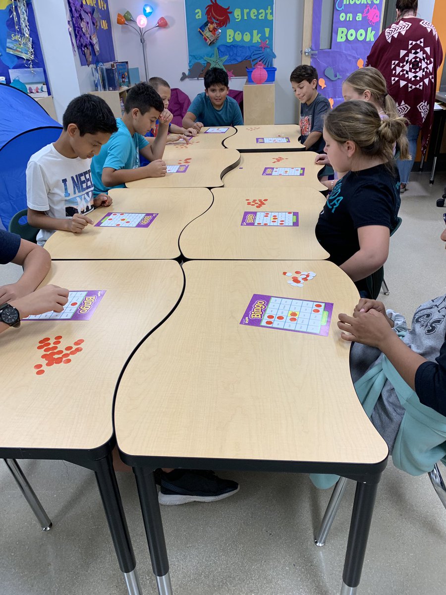 Melania Ionescu tweet media