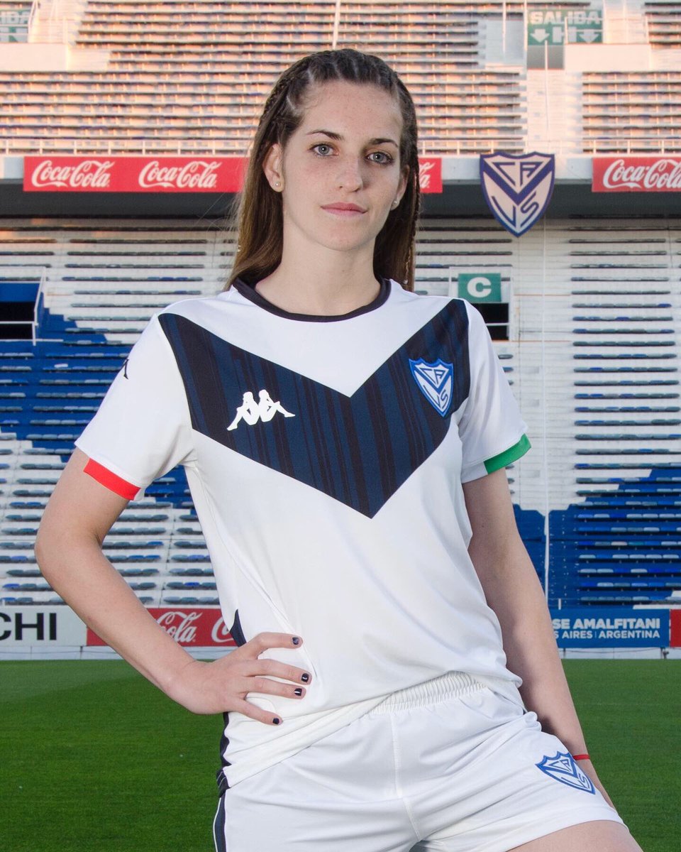 Argentina Femenina on Twitter: "A raíz estas hermosas camisetas que lanzó hoy @FemeninoVelez, abrimos hilo de nuestras camisetas favoritas exclusivas de fútbol femenino (del último año). Siéntanse libres de agregar las