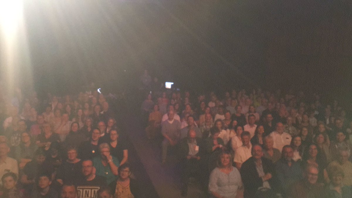 Trump_With_Love's tweet photo. #great #audience #takecare %vote #goodnight #godblessamerica #gohome #now! https://t.co/Dm7qCGvftc