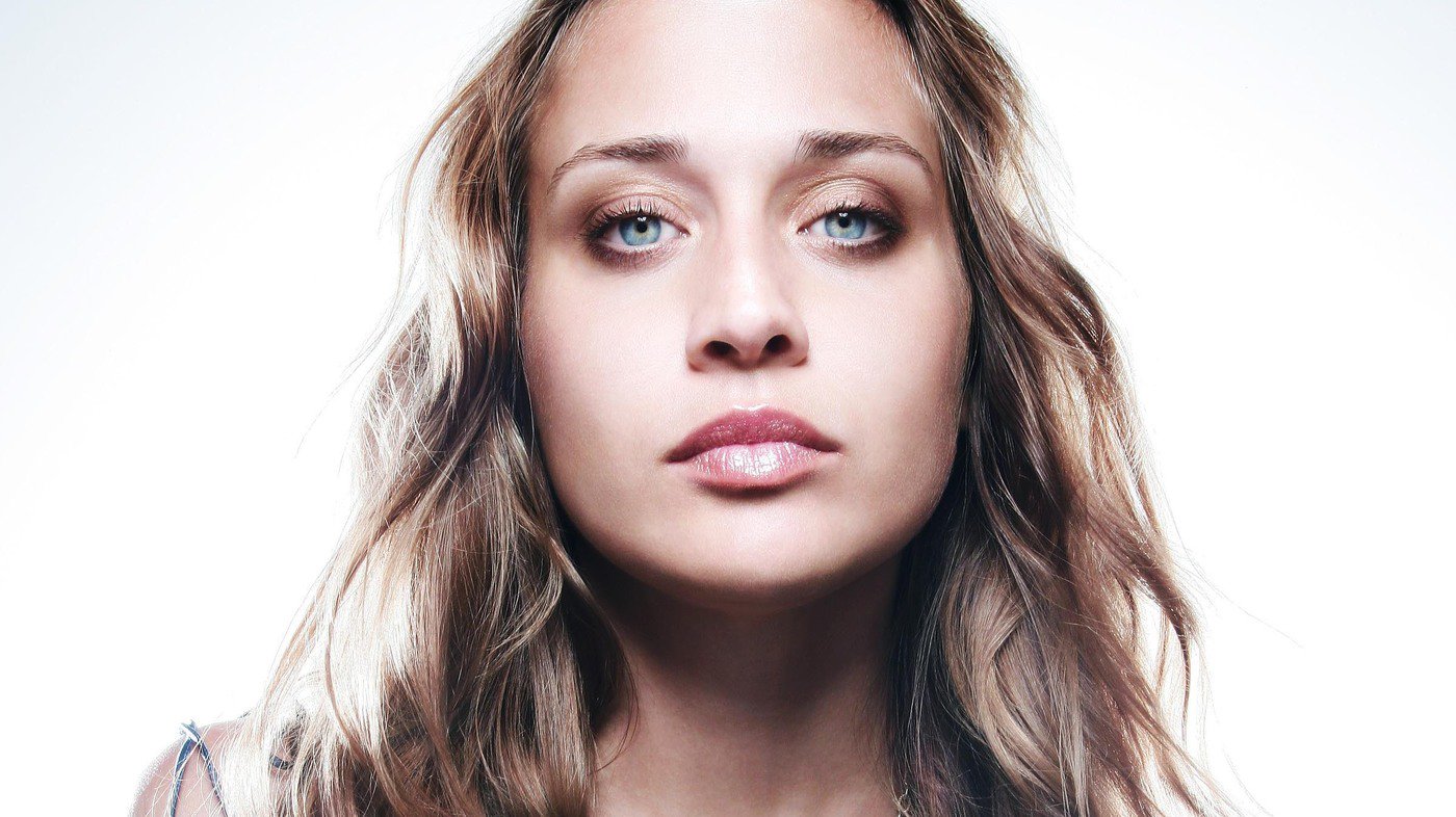 Wishing a happy 42nd birthday to Criminal singer Fiona Apple!   